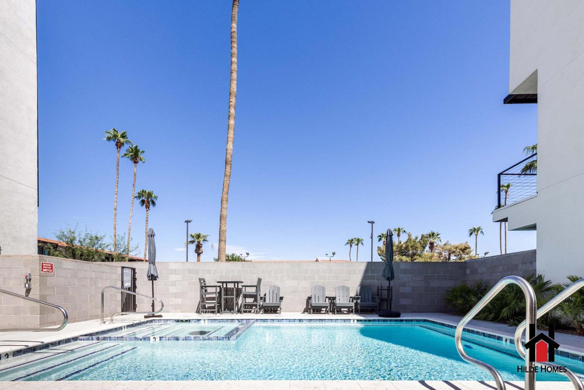 Townhome, Private Roof Terrace, Office, Garage