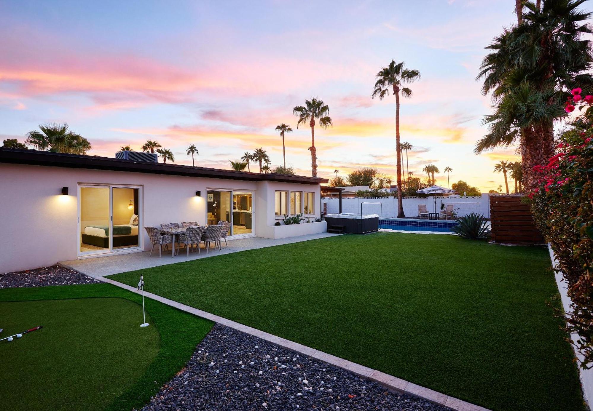 Holiday home Desert Rose-hot Tub-pool Heat Avail-fire Pit-golf! Scottsdale