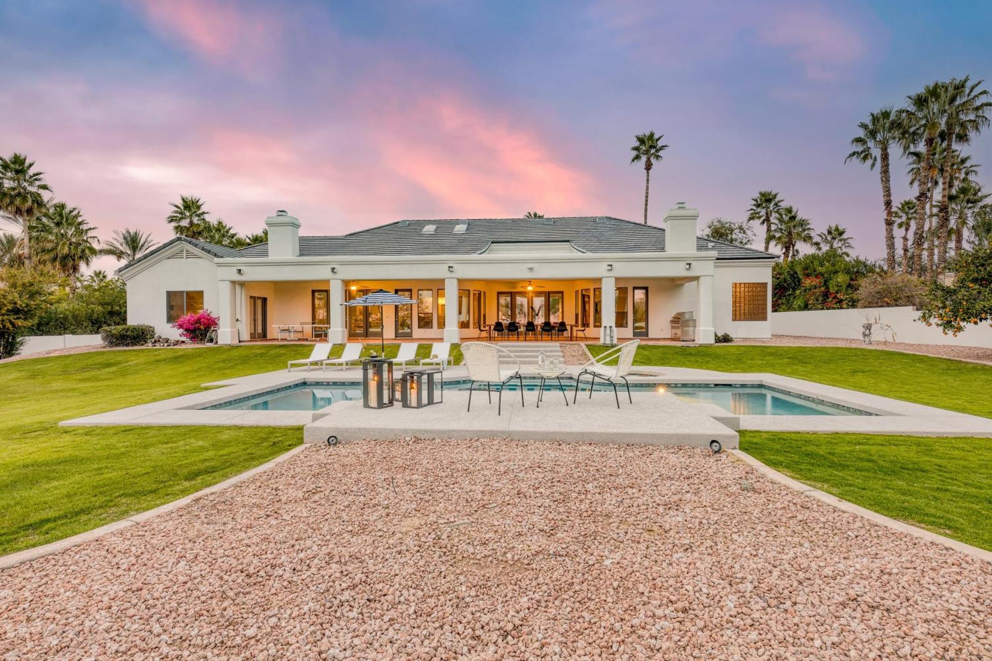 Sunridge By Avantstay Glorious Estate W Pool Hot Tub Ping Pong Pool Table Holiday home *