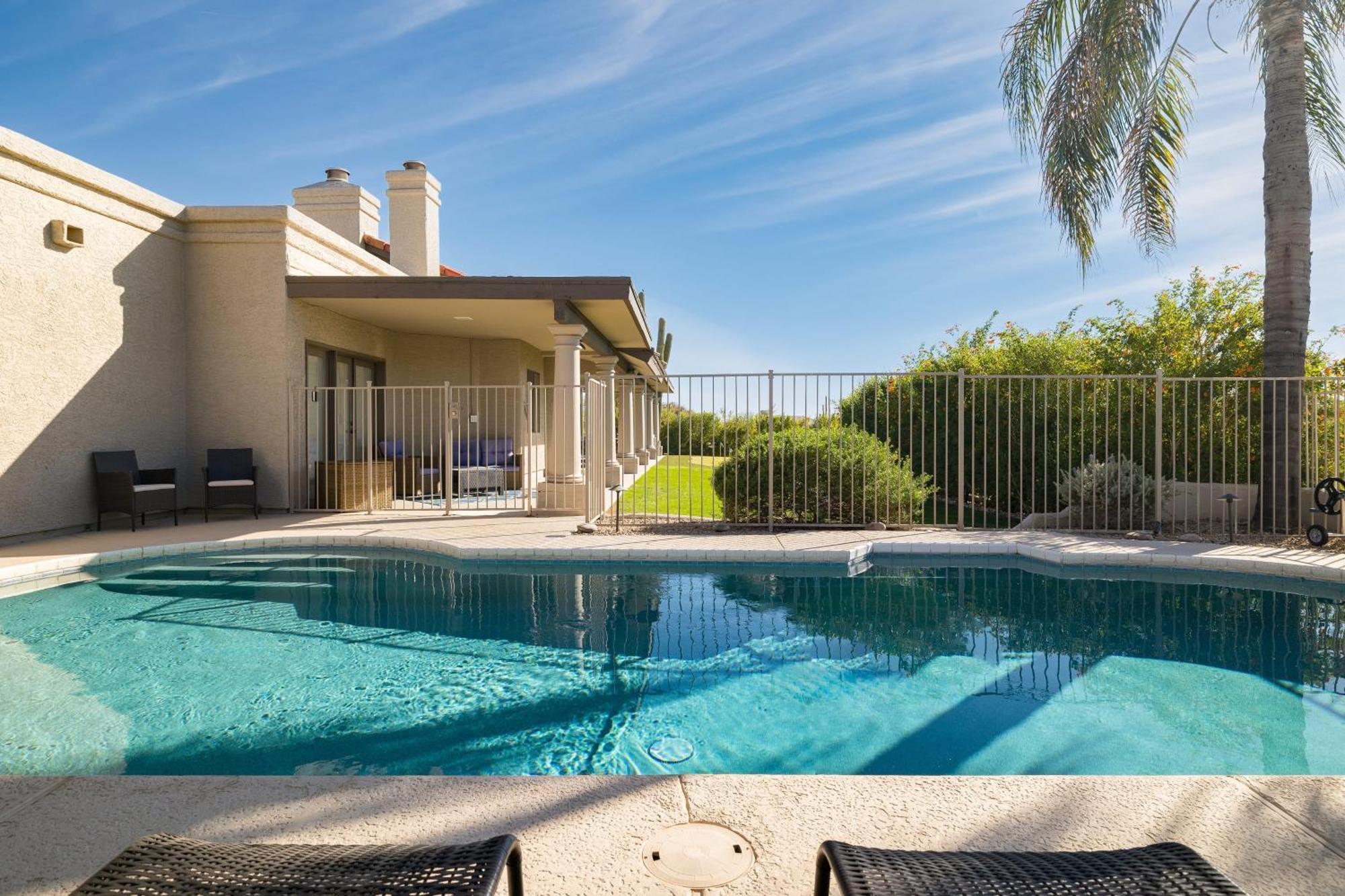 Sonoran Sunshine By Avantstay Pool Putting Green Bbq Ping Pong Pool Table Entertainers Wonderland