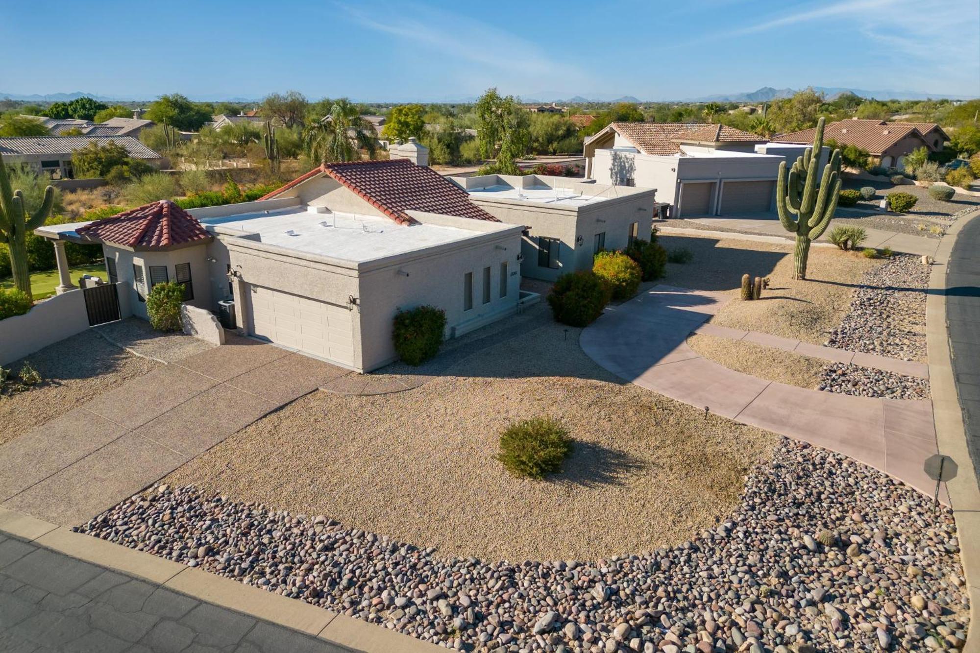 Holiday home Sonoran Sunshine By Avantstay Pool Putting Green Bbq Ping Pong Pool Table Entertainers Wonderland *