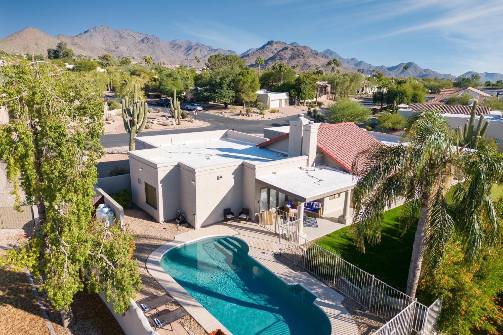 Sonoran Sunshine By Avantstay Pool Putting Green Bbq Ping Pong Pool Table Entertainers Wonderland Holiday home