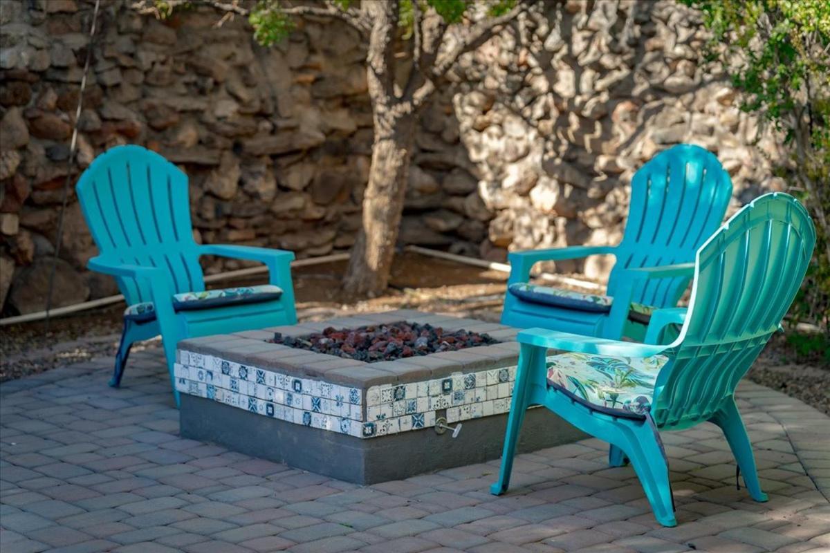 Holiday home Basketball Court & Heated Pool, 1 Mi To Old Town!