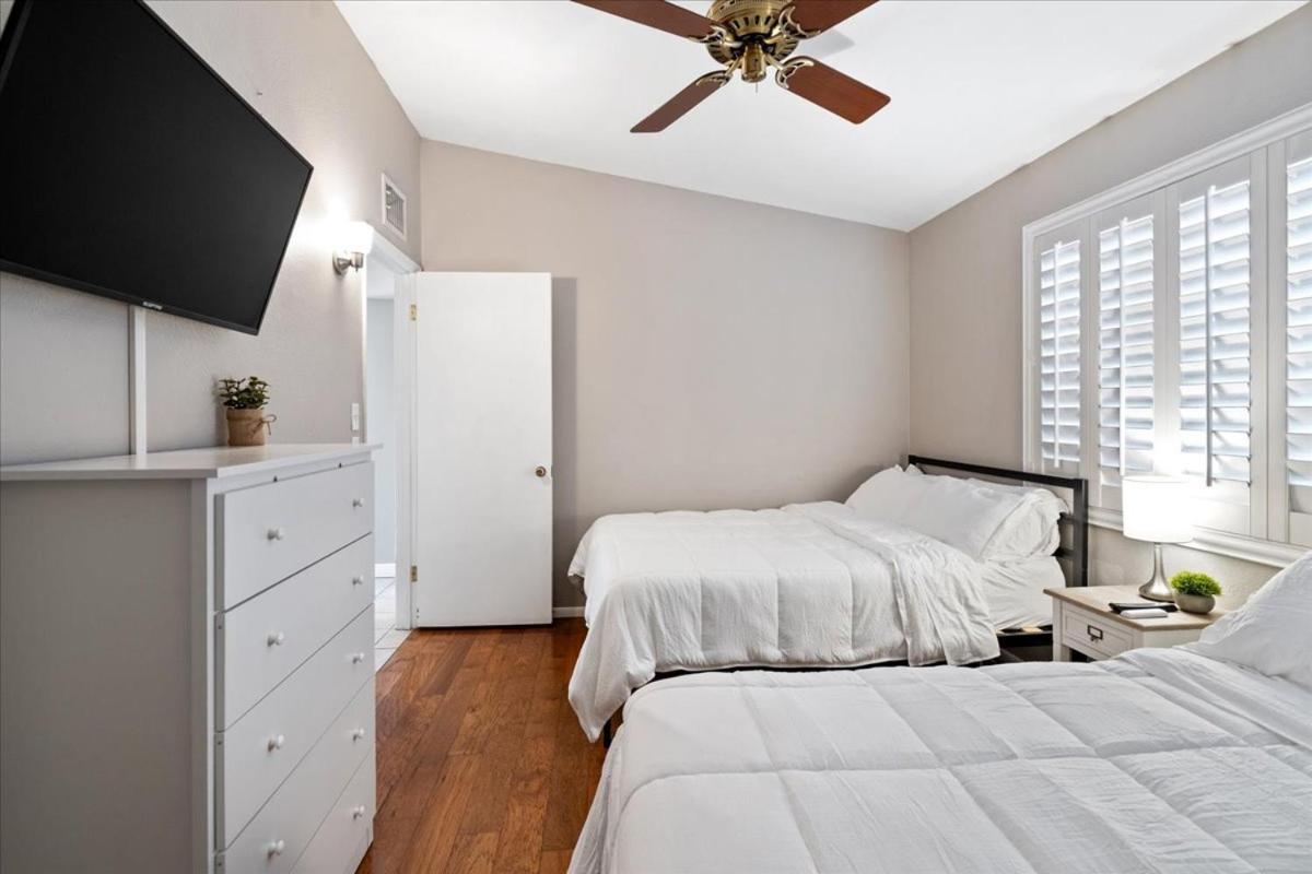 Basketball Court & Heated Pool, 1 Mi To Old Town!