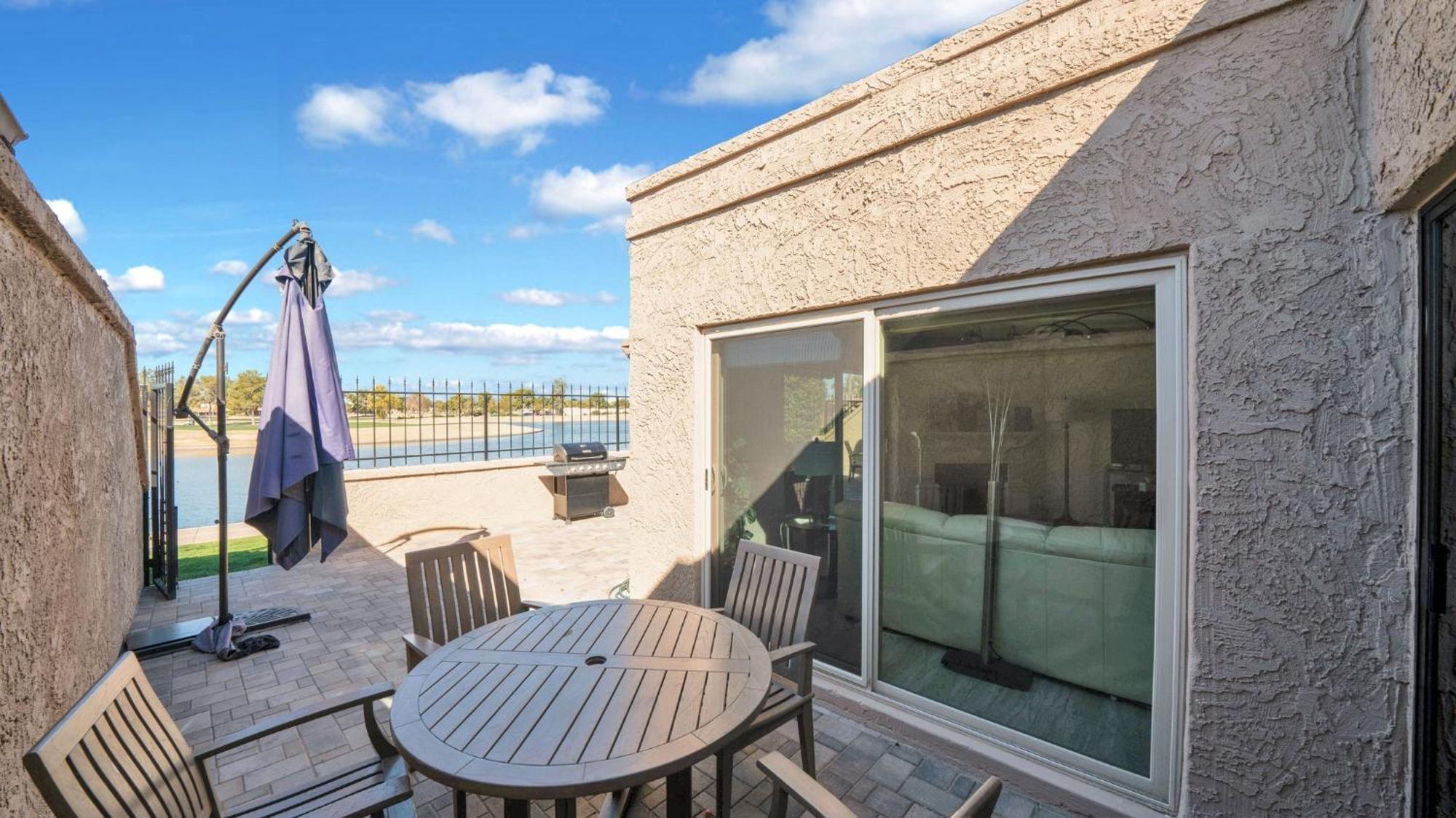 Holiday home Waterfront, Golf, Camelback Mtn View, 2 Patios *