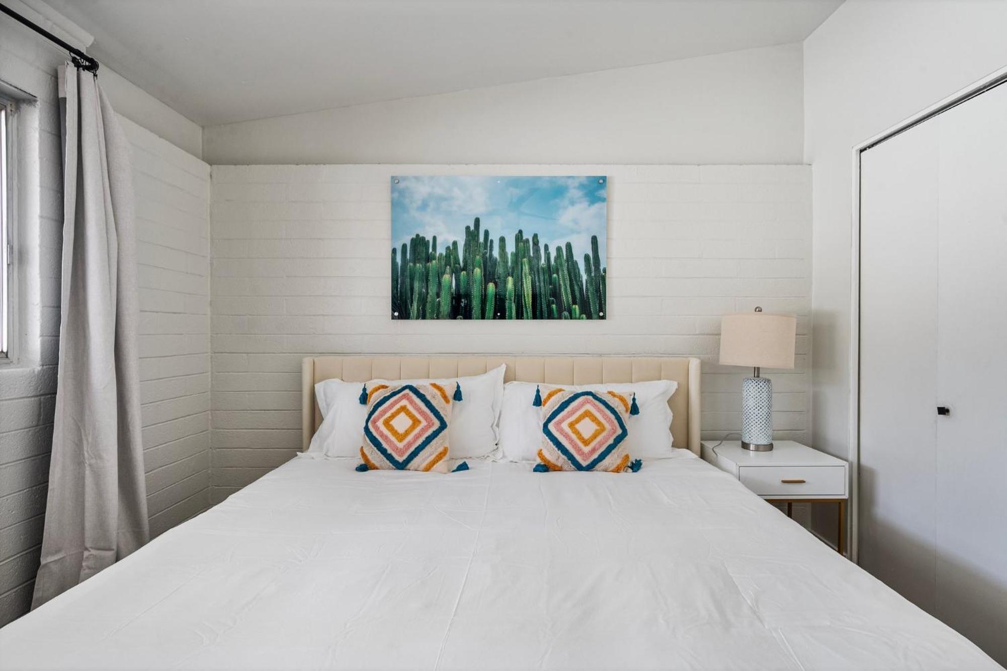 Apartment Comfy And Relaxing 2b2b Hideaway In With Free Parking Scottsdale