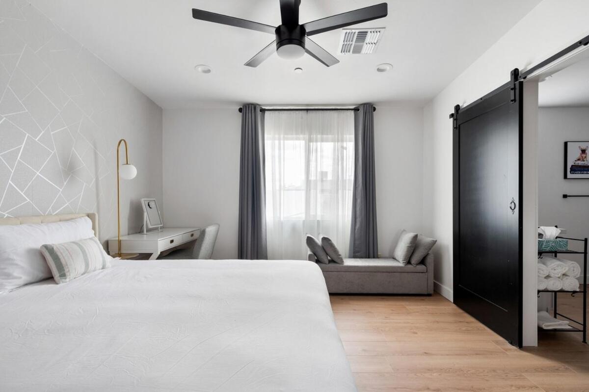 Apartment Luxurious 4b3b With Pool And Free Parking Scottsdale