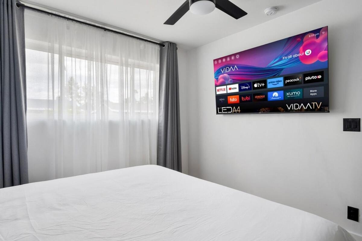 Apartment Luxurious 4b3b With Pool And Free Parking *