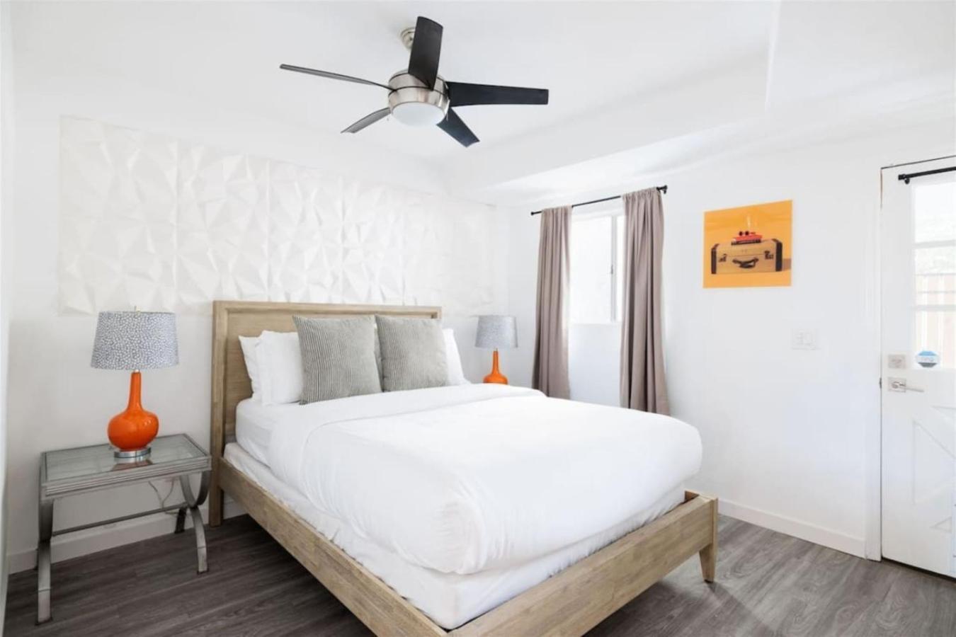 Holiday home 489 Massive 5 Bedroom Walk To Old Town Scottsdale