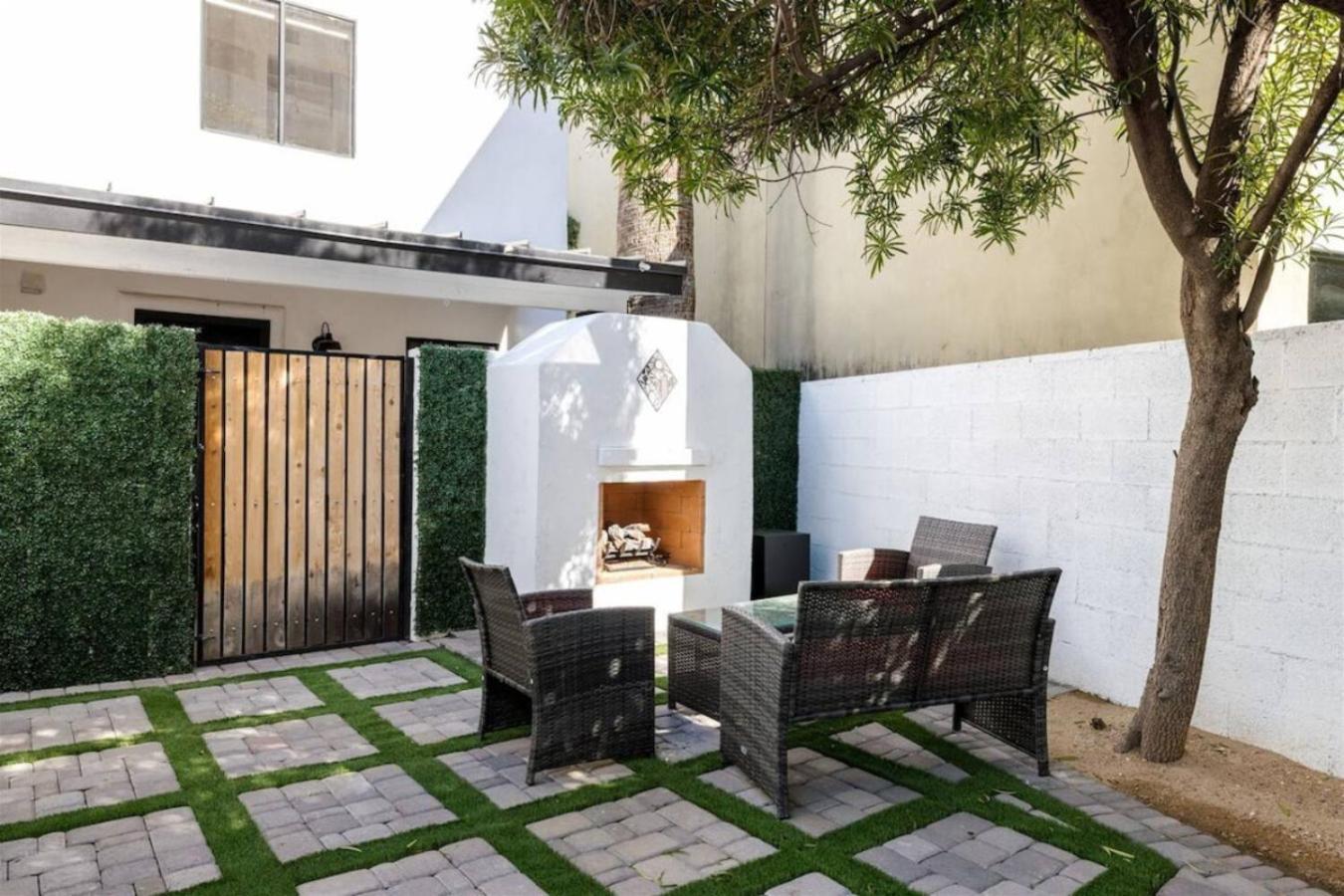 489 Massive 5 Bedroom Walk To Old Town