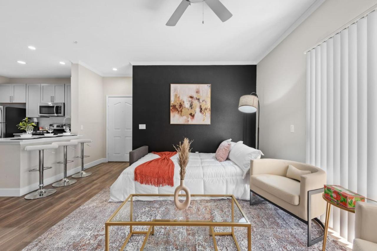 Apartment Stylish 2Br Scottsdale, Pet-Friendly, Sunrise Peak *