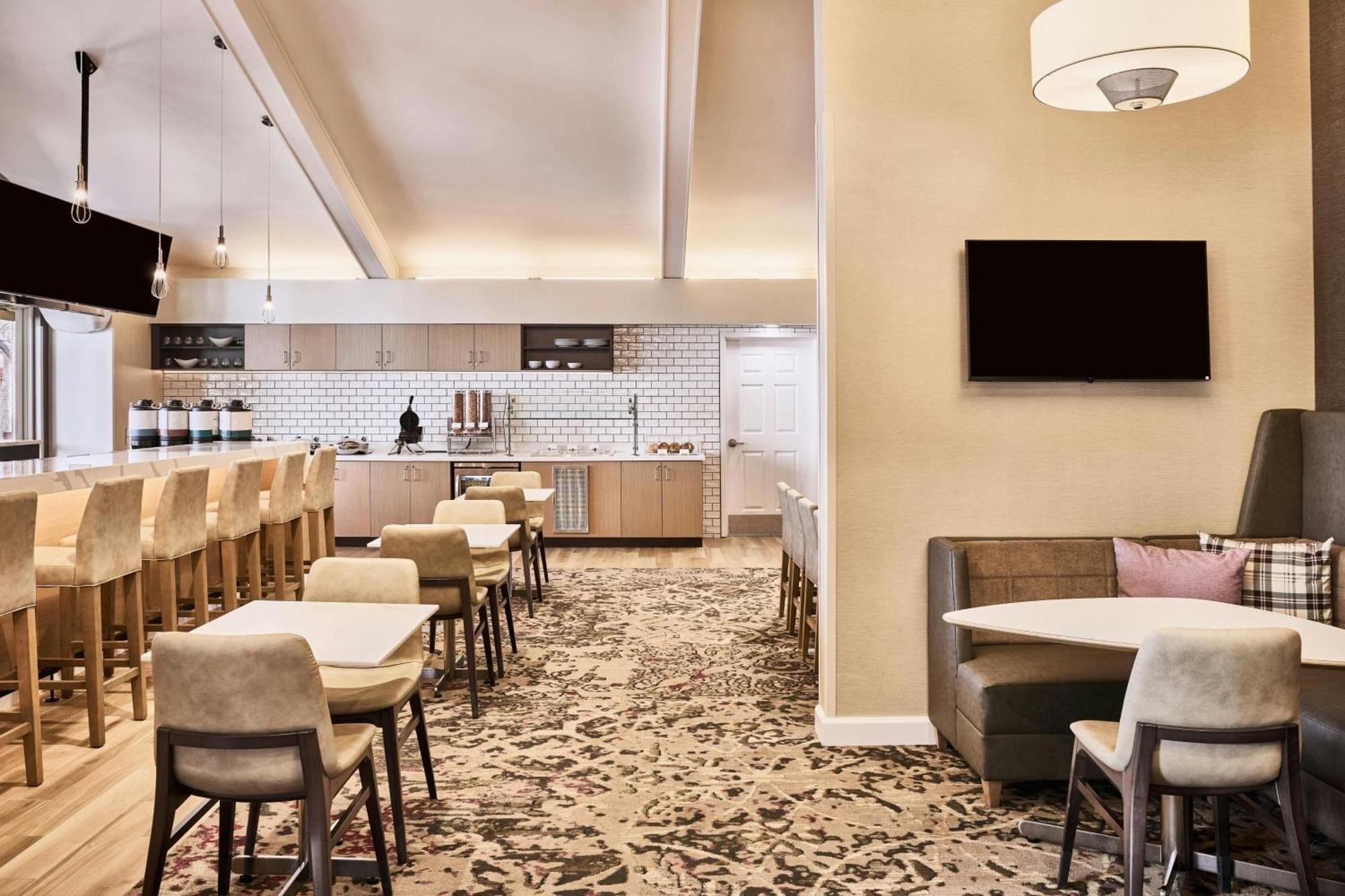 North 3* Scottsdale