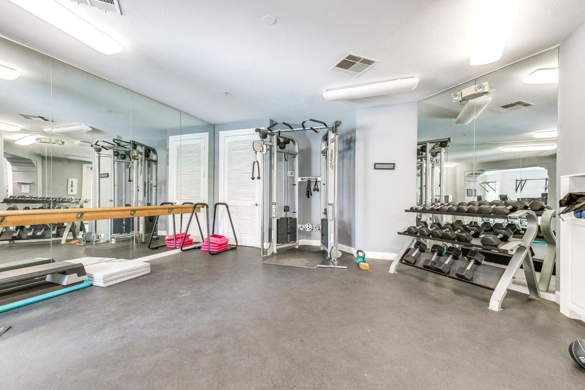 Apartment Chic With Pool Access About 3 Mi To Tpc Scottsdale