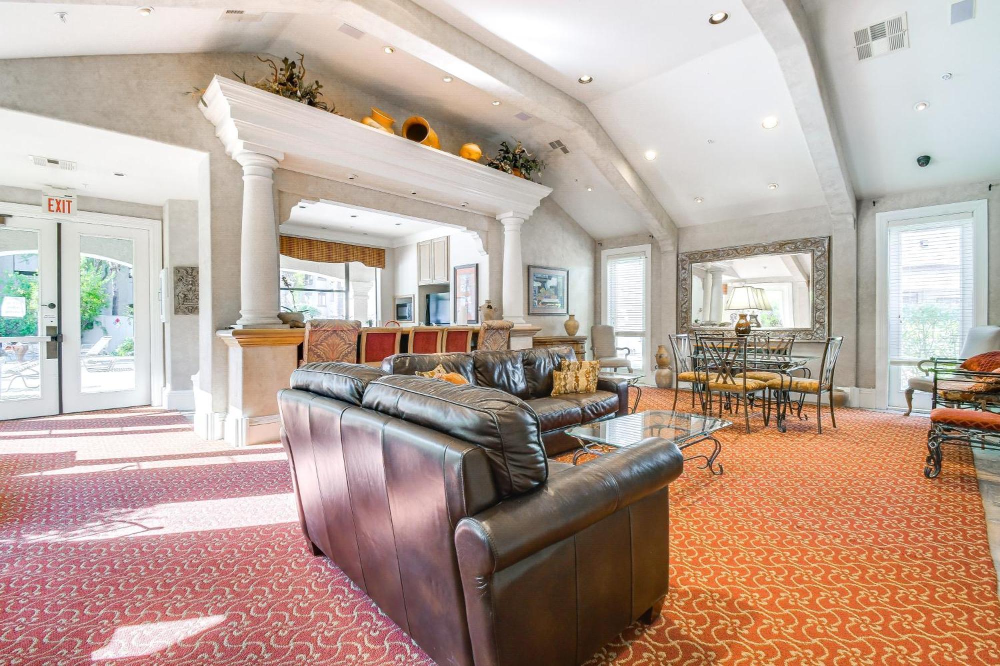 Chic With Pool Access About 3 Mi To Tpc *