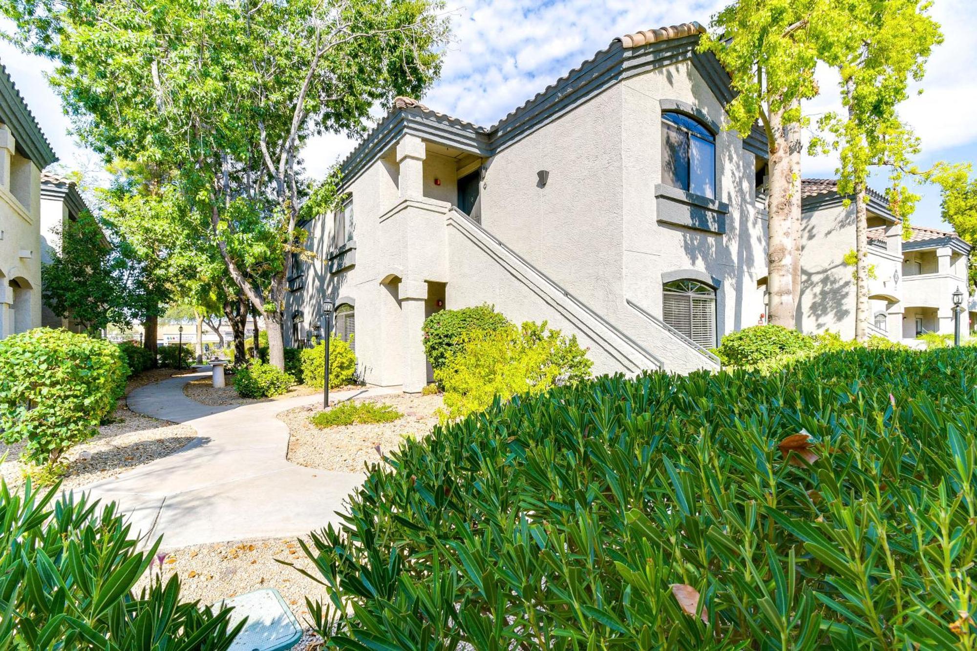 Chic With Pool Access About 3 Mi To Tpc Apartment Scottsdale