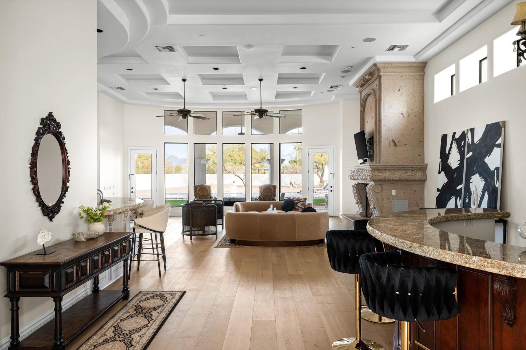 Mystique Paradise Modern Mixed With Eclectic Treasure Holiday home *