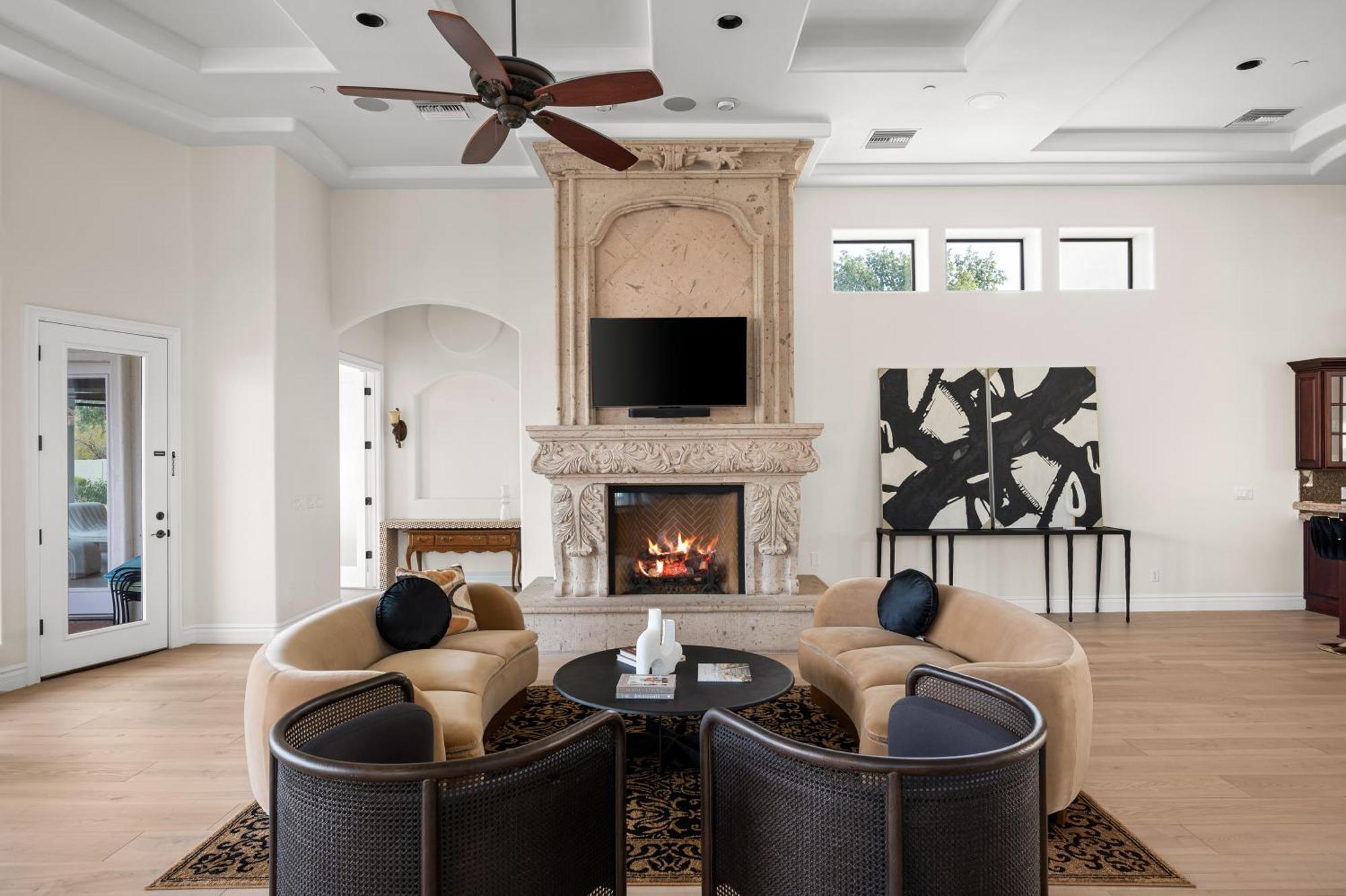 Mystique Paradise Modern Mixed With Eclectic Treasure Holiday home Scottsdale