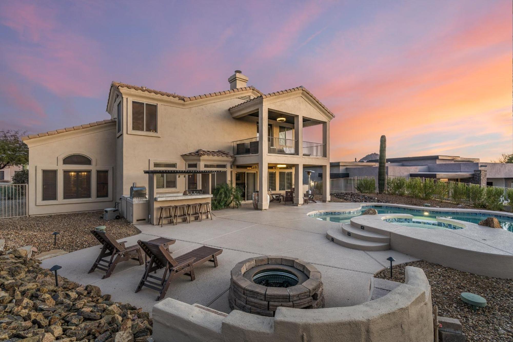 Holiday home Pinnacle Perfection By Porter Heated Pool W Outdoor Putting Scottsdale