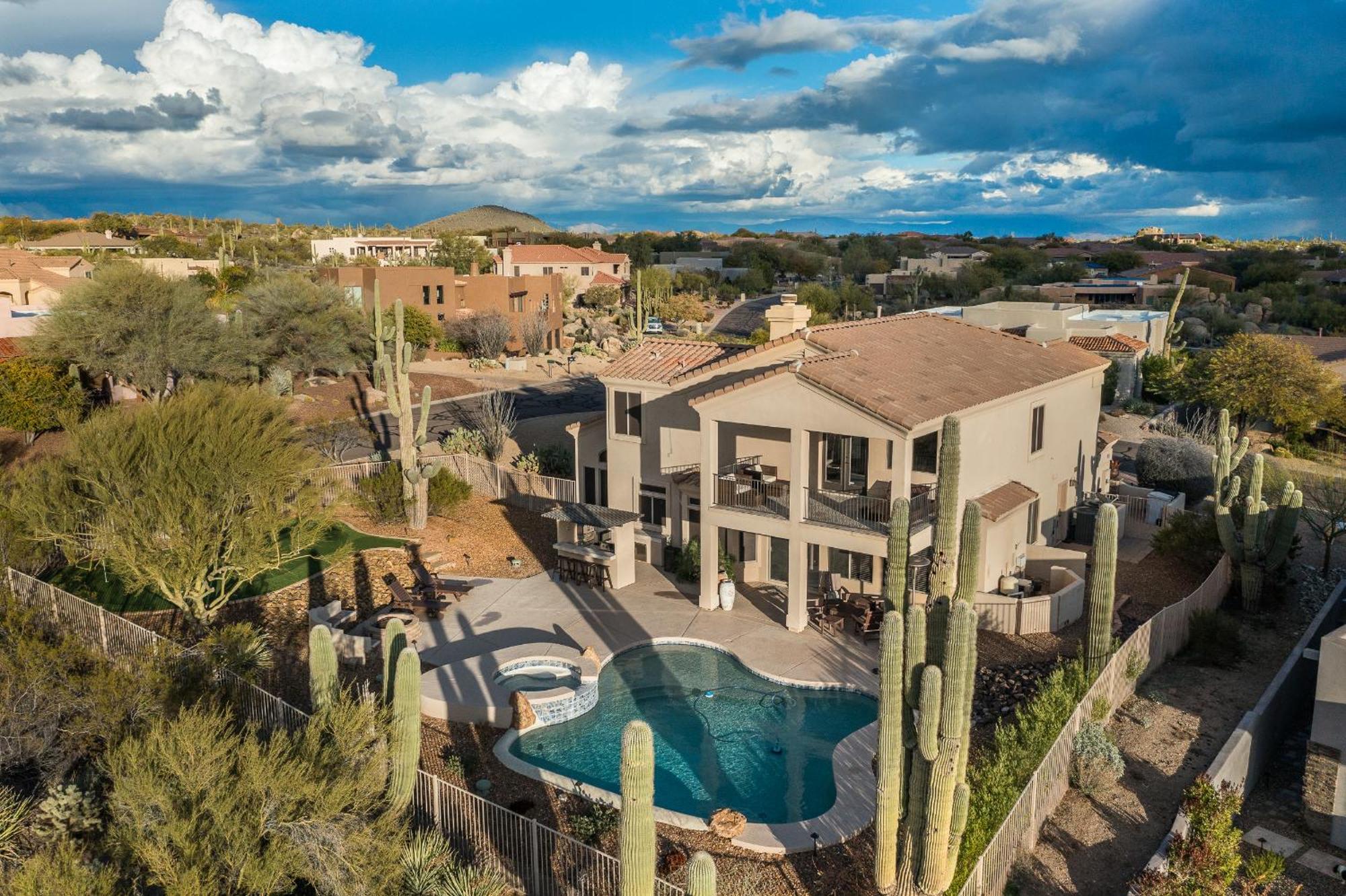 Holiday home Pinnacle Perfection By Porter Heated Pool W Outdoor Putting Scottsdale