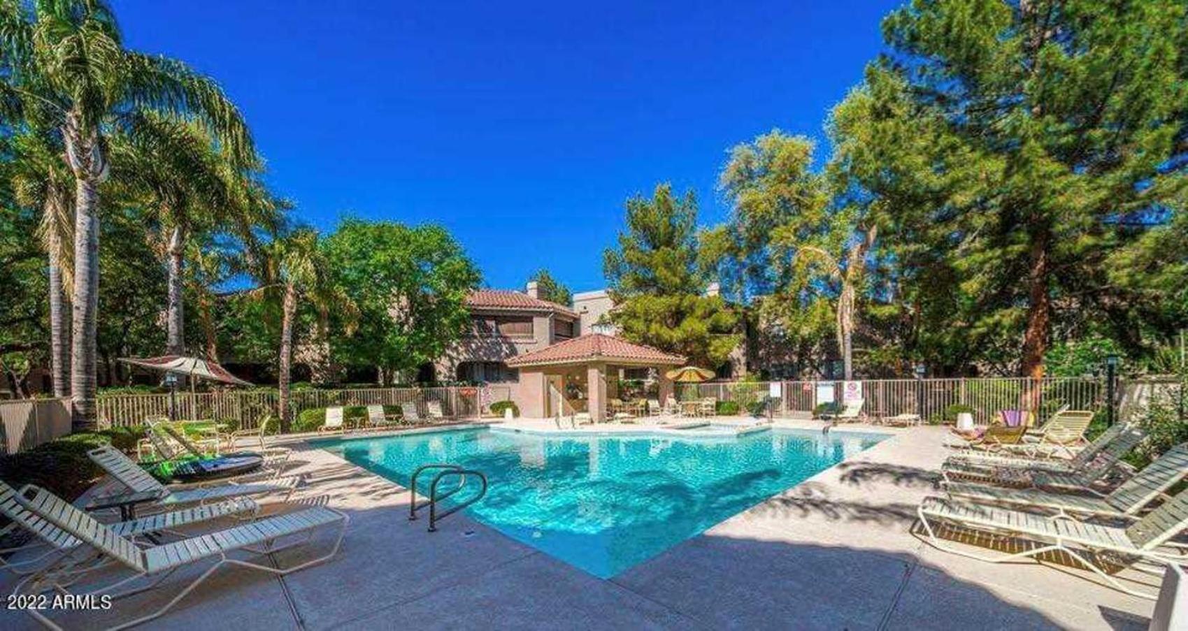 Holiday home 15 Miles To Westworld, Golf, Barrett Jackson *