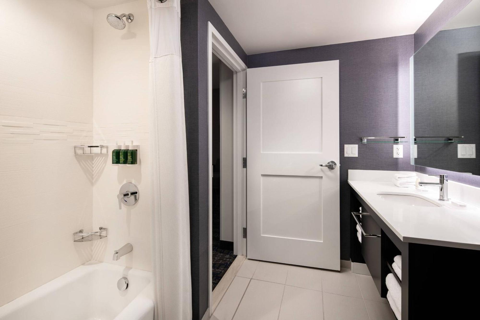 Hotel By Marriott Salt River 3*
