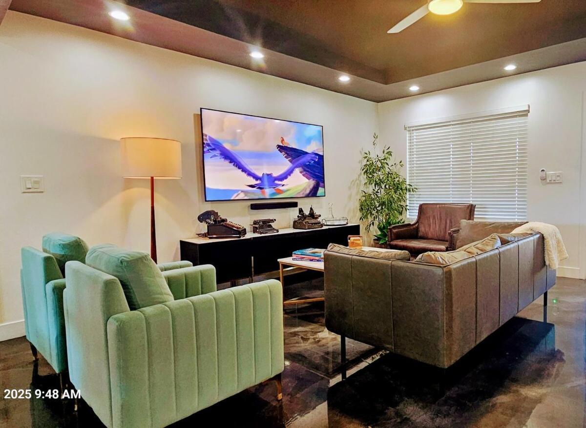 5 Bdr 4 Bth Walk To Old Town 12 Min Airport Pool Table Holiday home Scottsdale