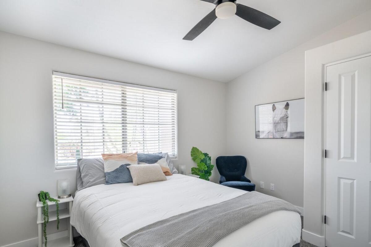 Oasis Escape With Hot Tub And Pool Holiday home Scottsdale