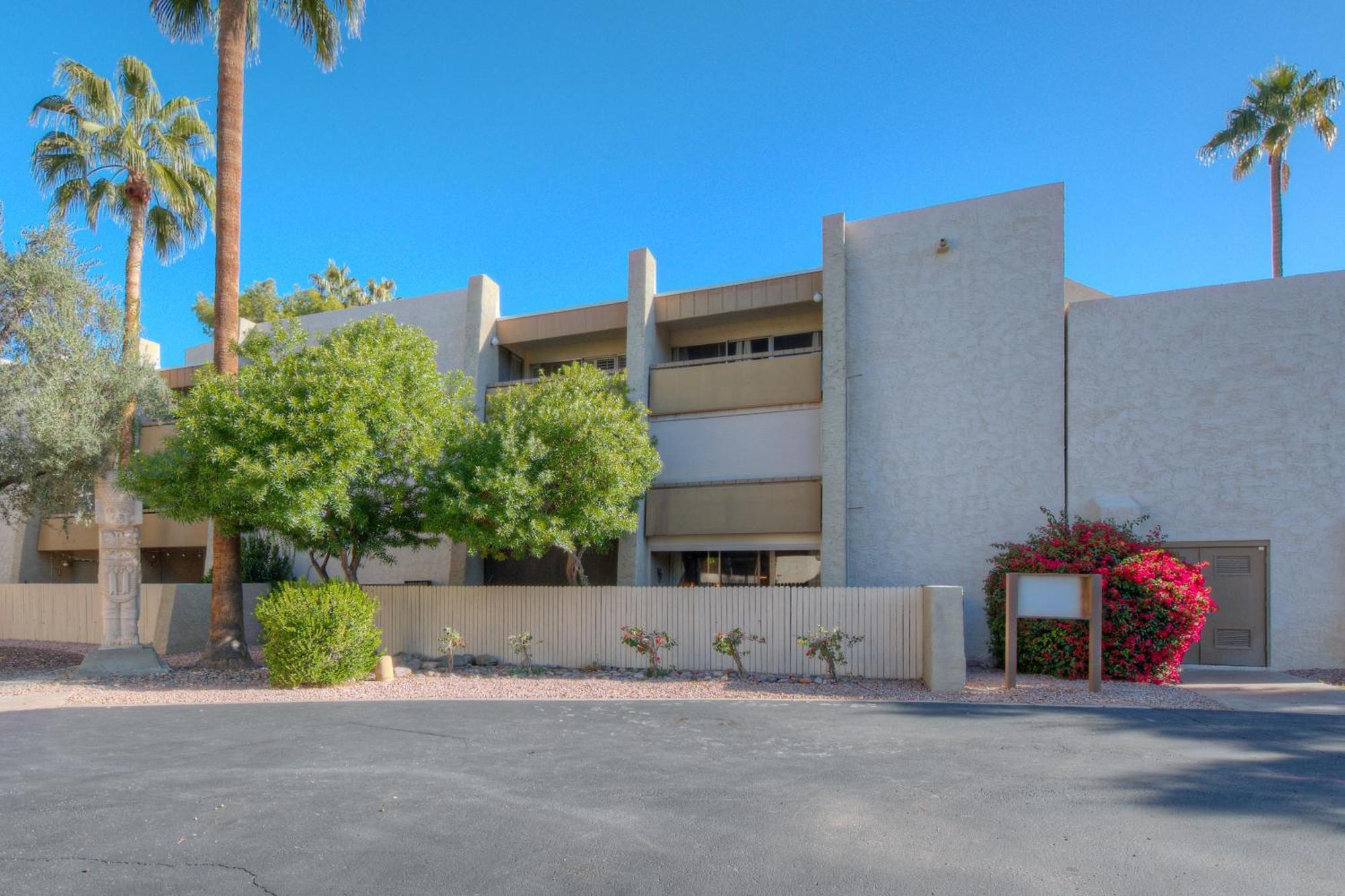 Exquisite 2br W Pool Near Old Town Holiday home *