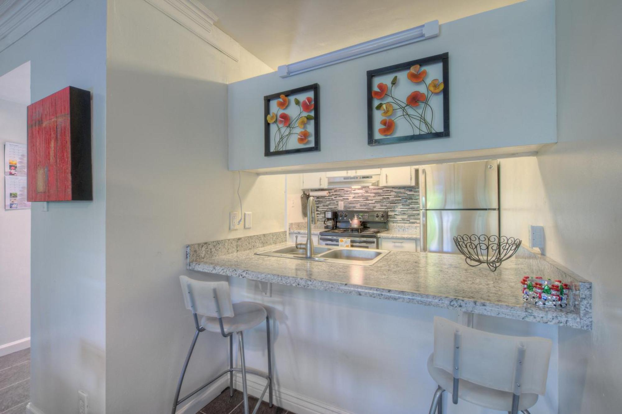 Holiday home Exquisite 2br W Pool Near Old Town