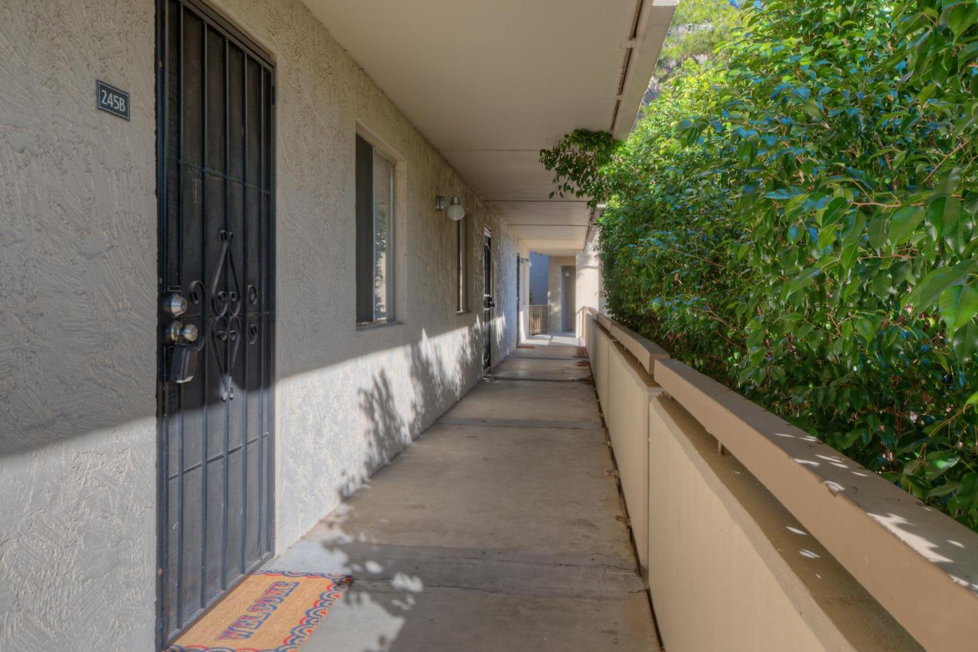 Exquisite 2br W Pool Near Old Town Scottsdale