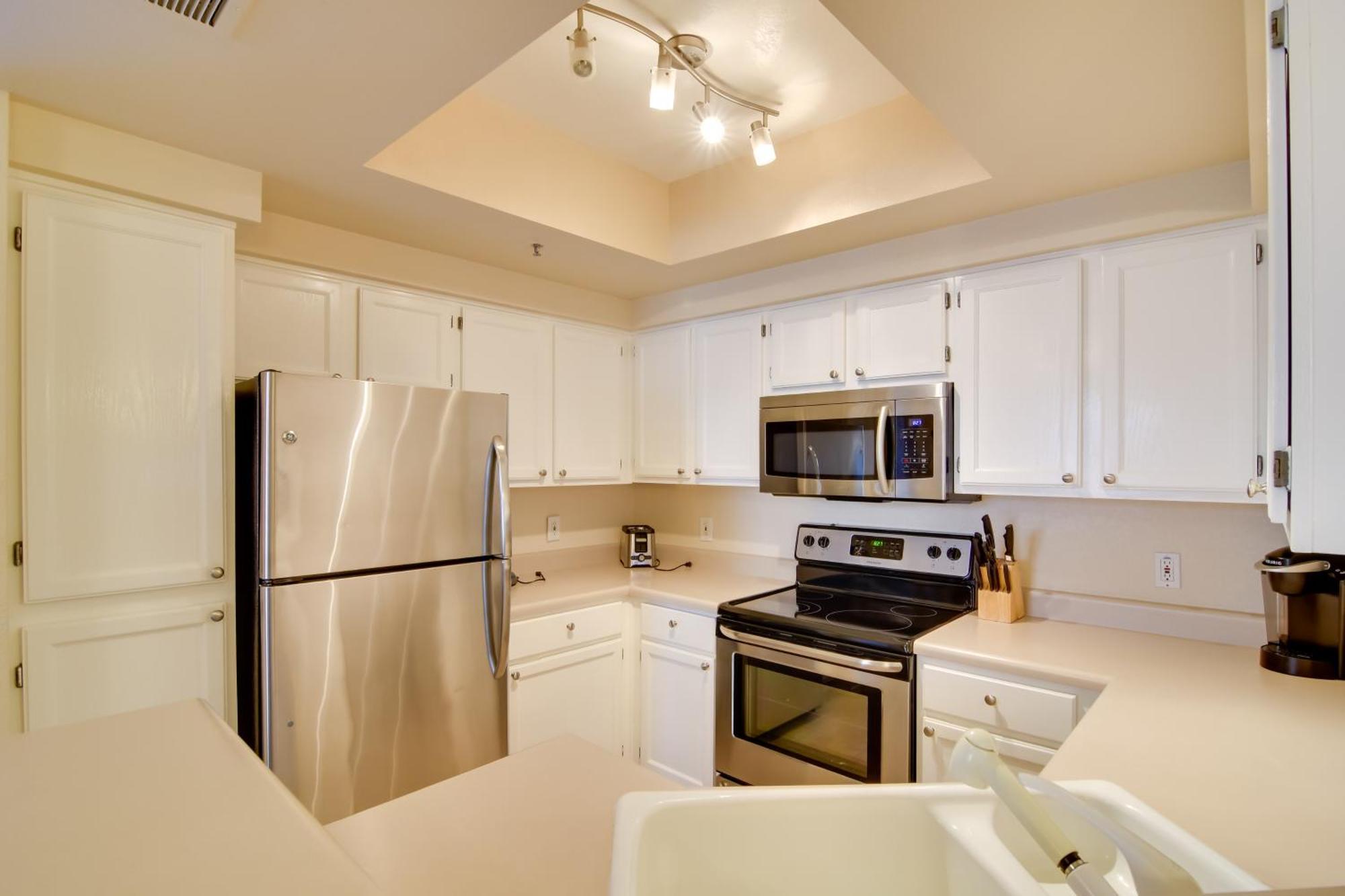 Apartment Community Pool, Walkable Area Scottsdale