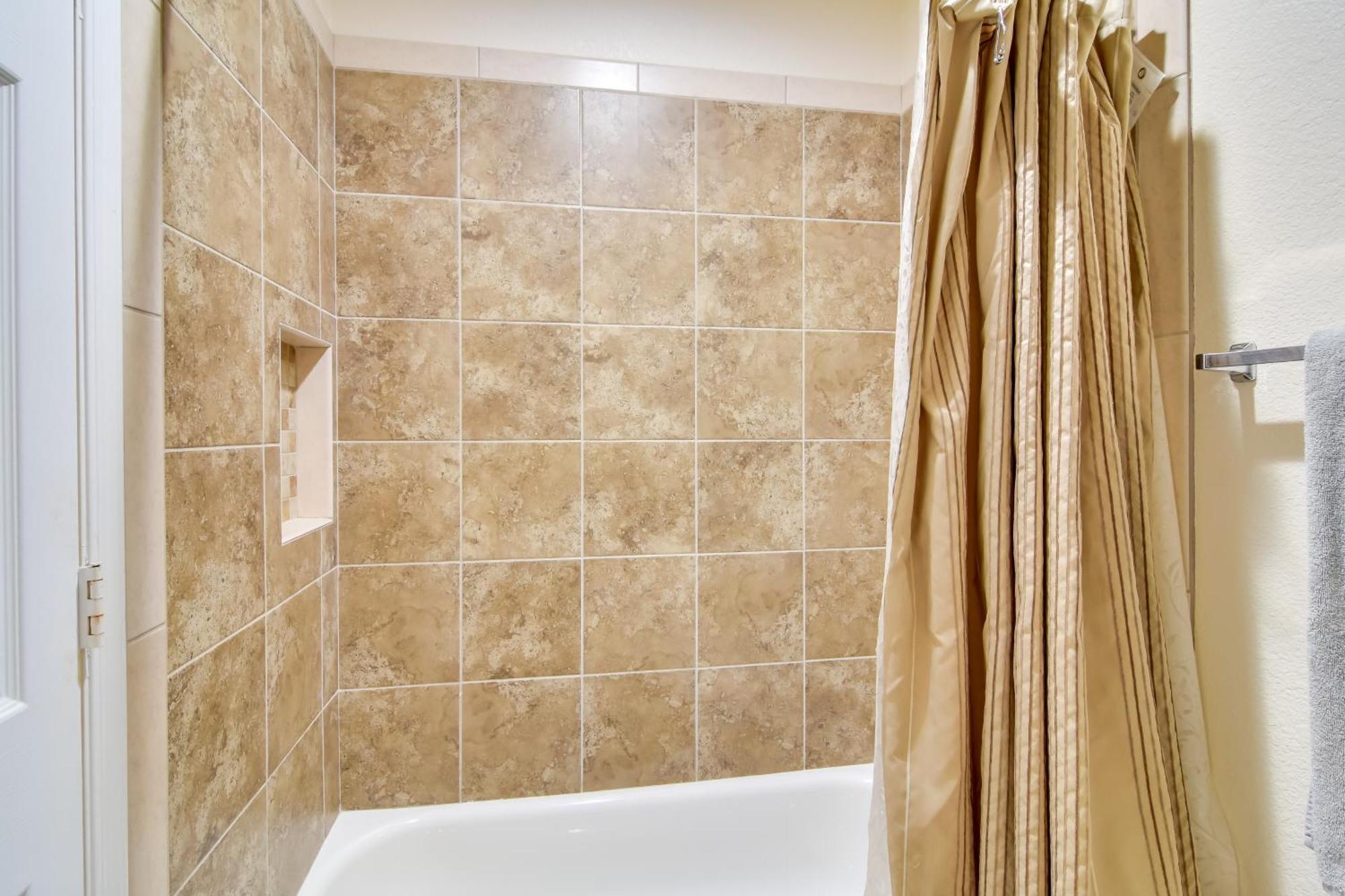Community Pool, Walkable Area Apartment Scottsdale
