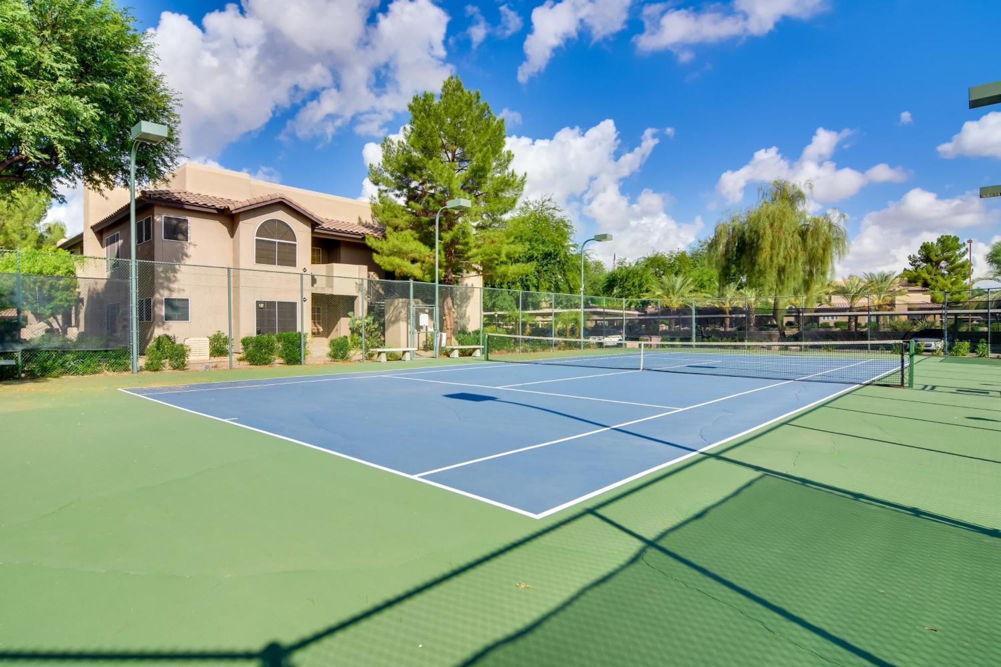 Community Pool, Walkable Area
