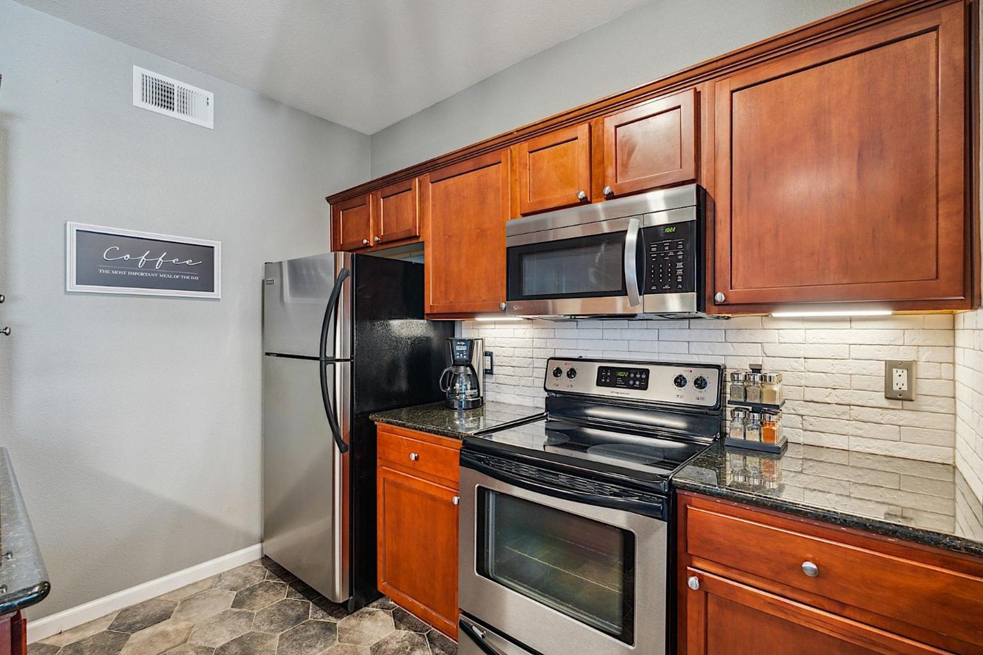 At The Plaza Modern Resort-style 5069 Holiday home Scottsdale