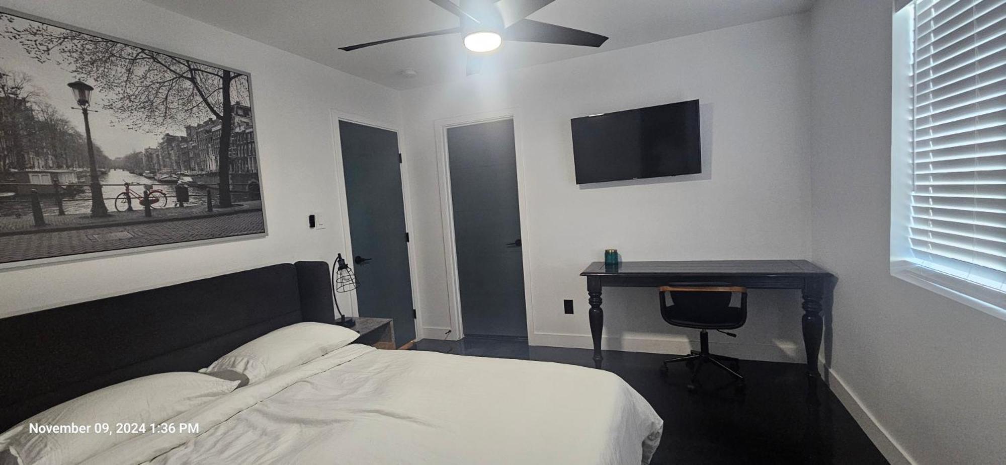 5 Bdr 4 Bth Walk To Old Town 12 Min Airport Pool Table *