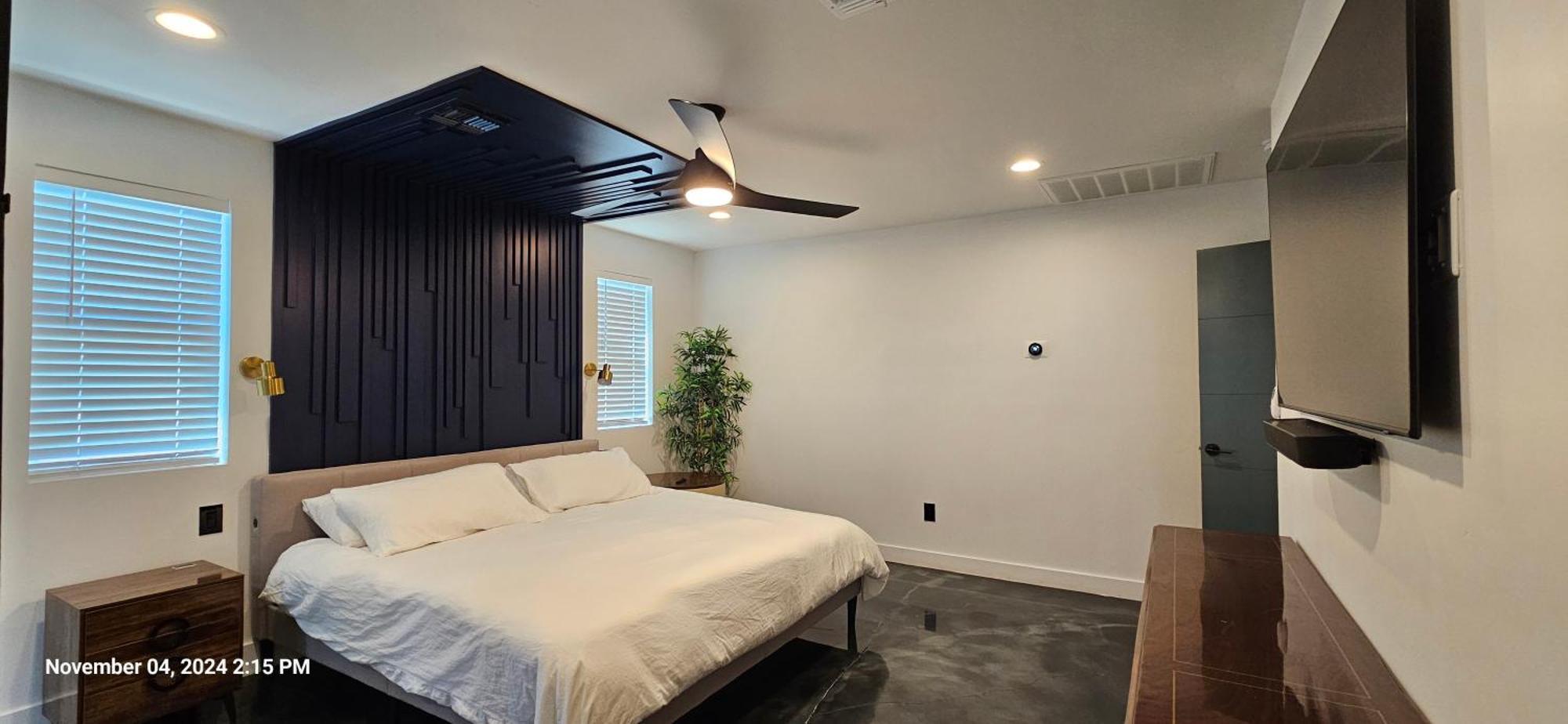 5 Bdr 4 Bth Walk To Old Town 12 Min Airport Pool Table