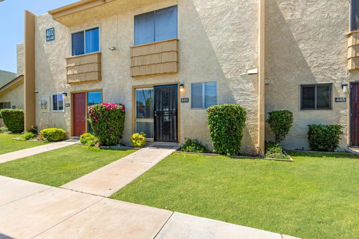 Camelback 446 At Fashion Square Holiday home *