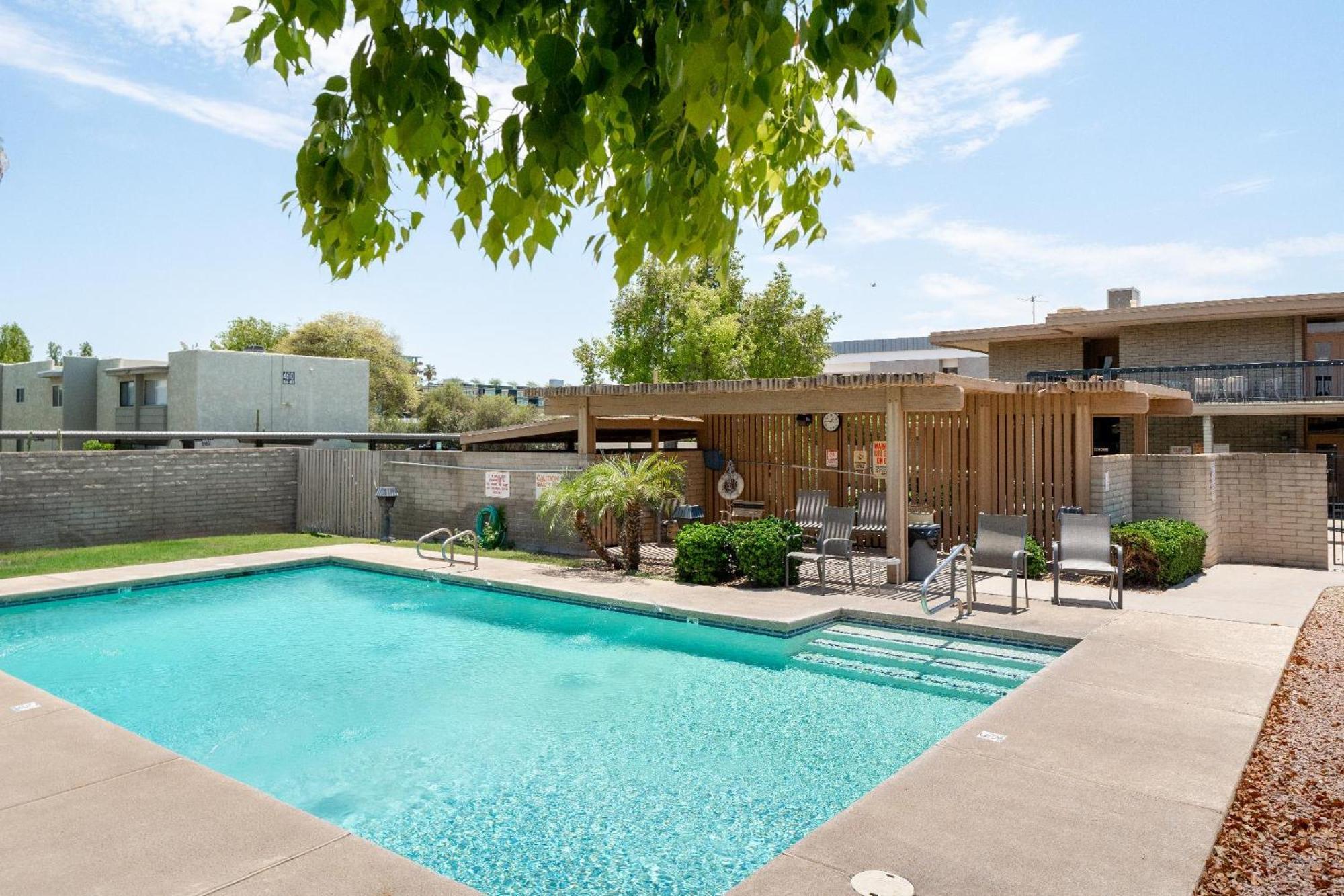Casa Del Monte- Old Town Gem With Pool & Tennis Holiday home Scottsdale