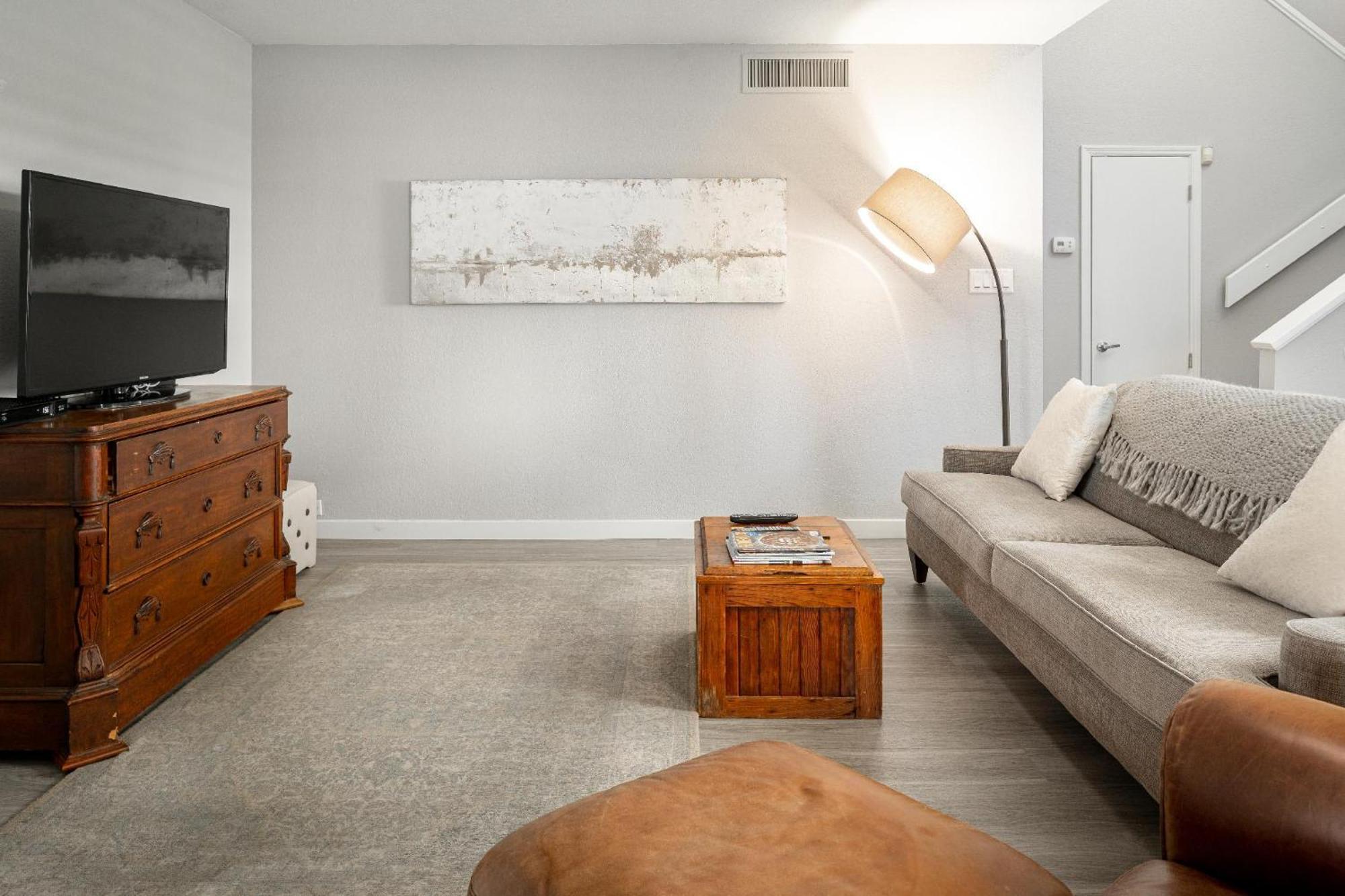 Casa Del Monte- Old Town Gem With Pool & Tennis Holiday home Scottsdale
