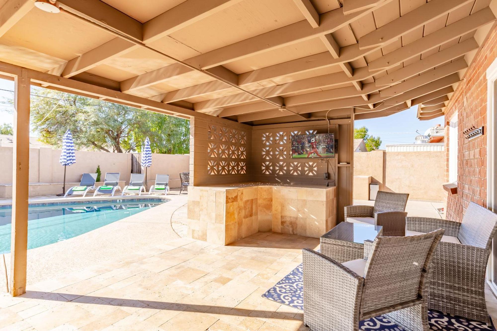 Old Town Caddie-old Town - Pool & Golf! * Scottsdale