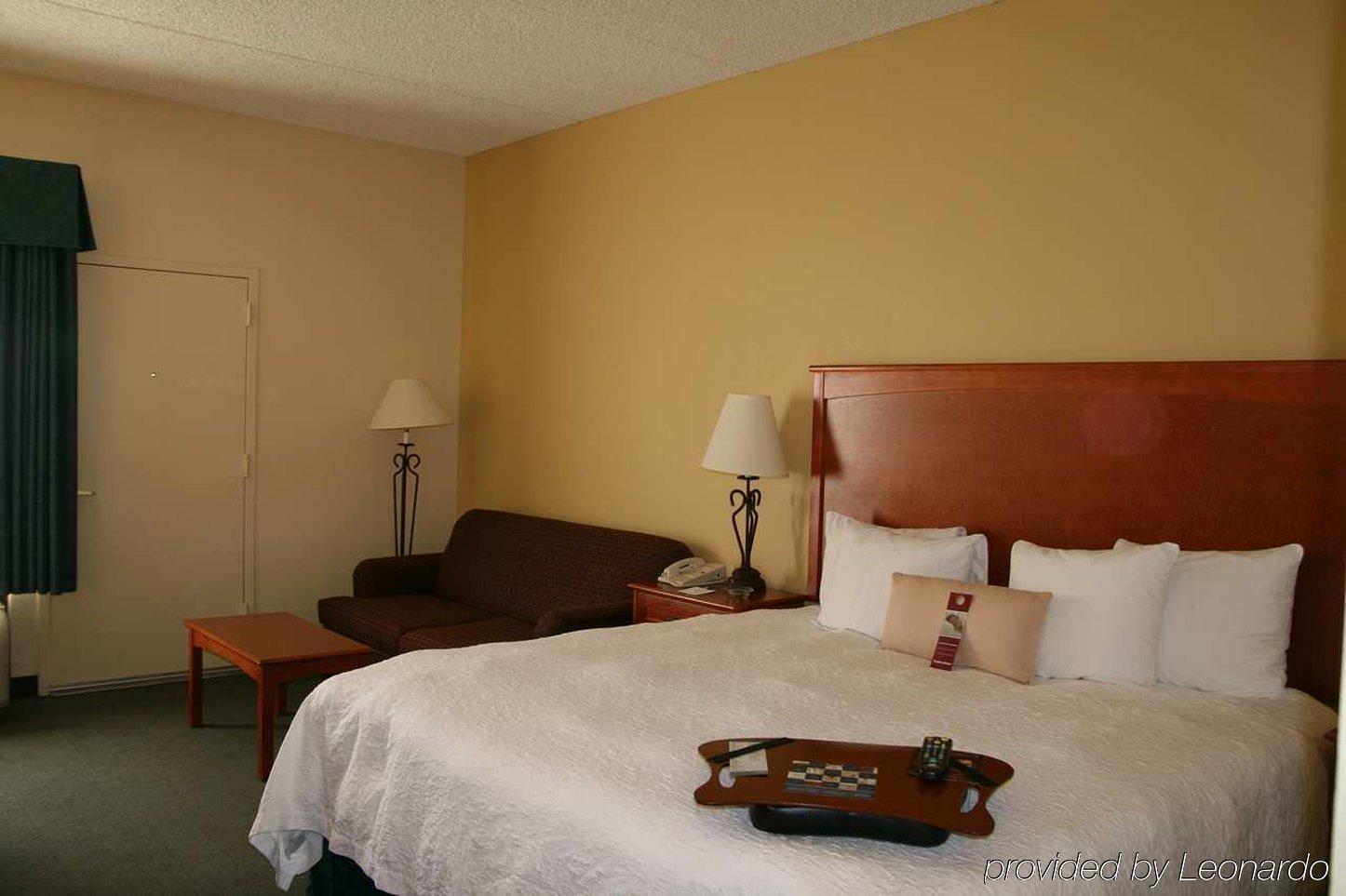 Hampton & On Shea Blvd Hotel Scottsdale