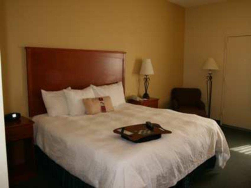 Hotel Hampton & On Shea Blvd Scottsdale