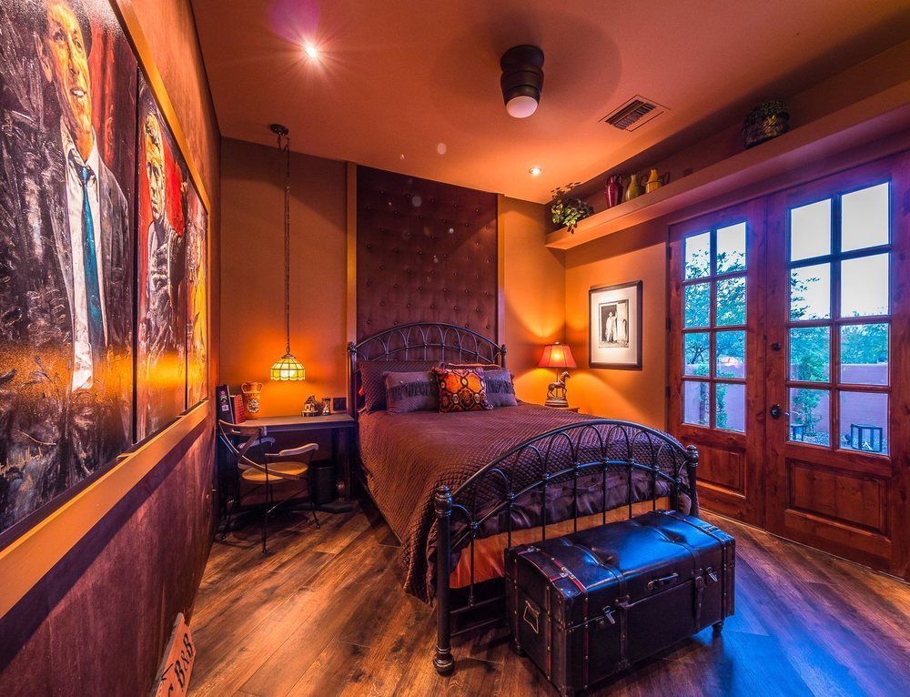 Hotel Four Peaks Romantic Getaway