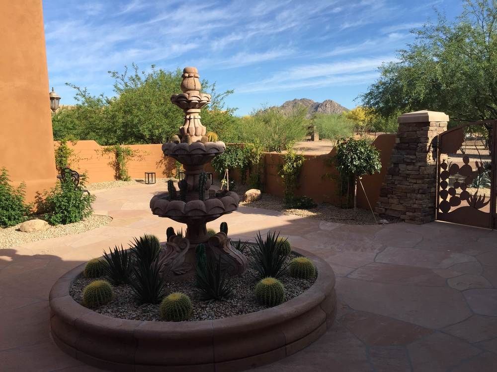 Four Peaks Romantic Getaway Hotel