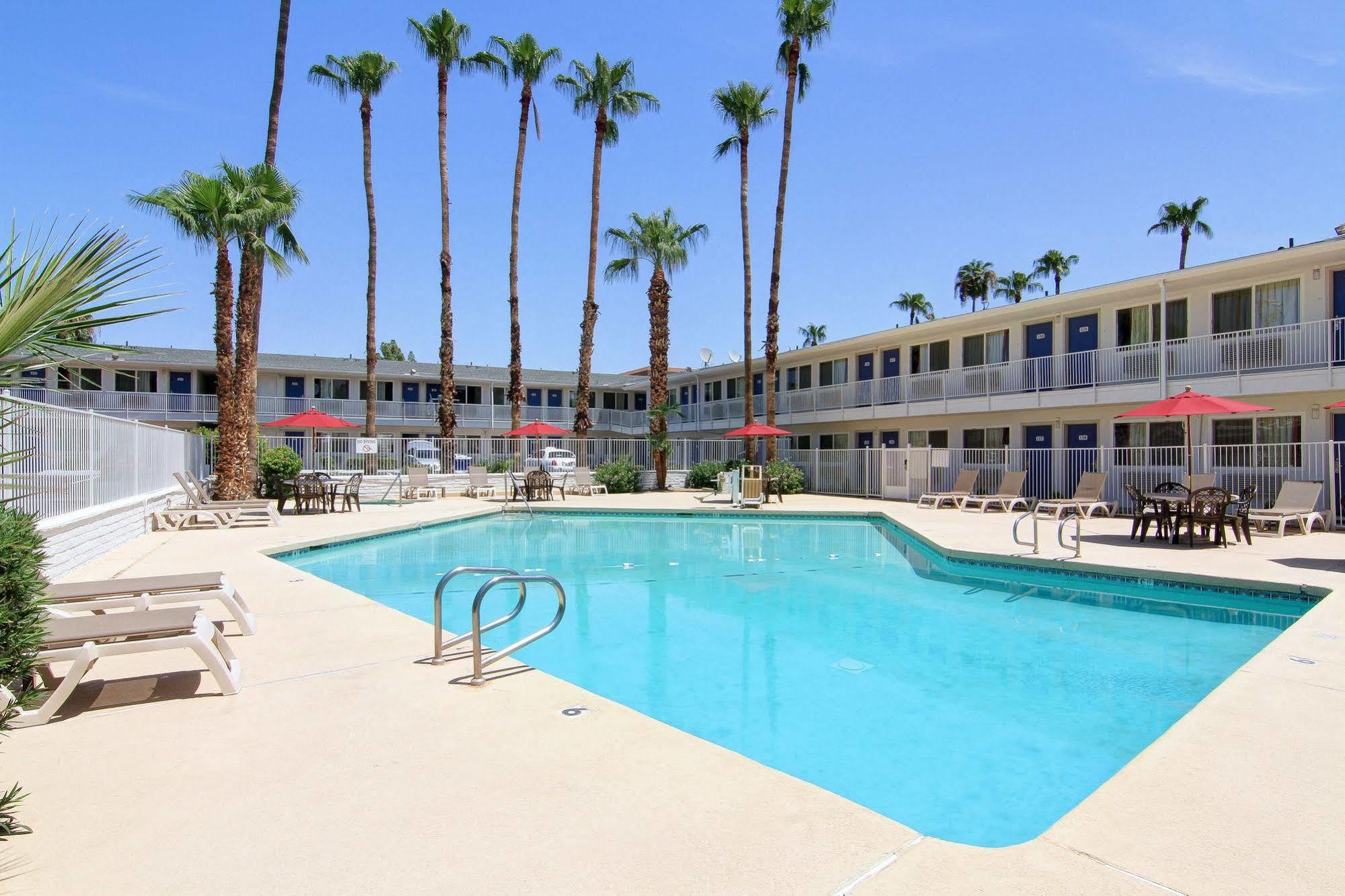 6 Old Town Fashion Square 3* Scottsdale