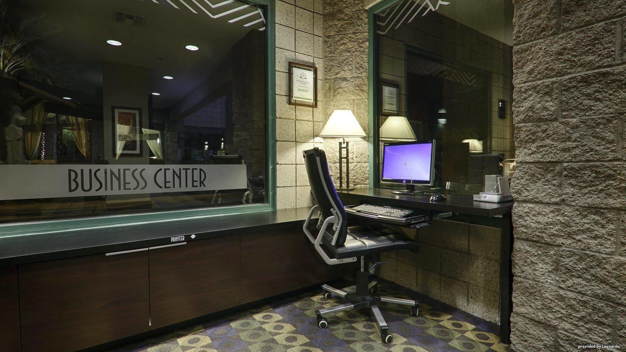Hotel Western Sundial Scottsdale