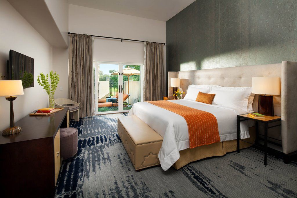 Phoenician Residences, A Luxury Collection Club,
