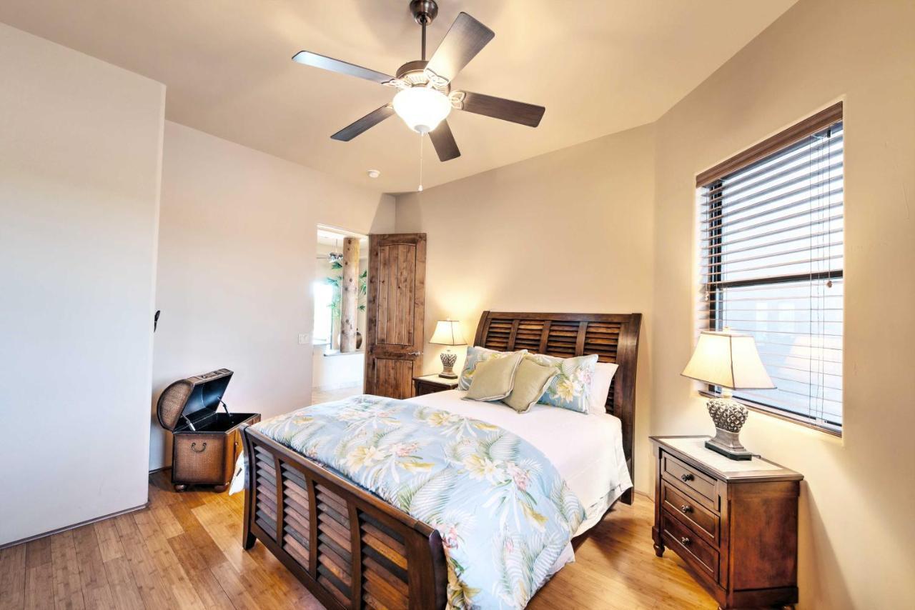 Pickleball, Heated Pool And Hot Tub Holiday home Scottsdale