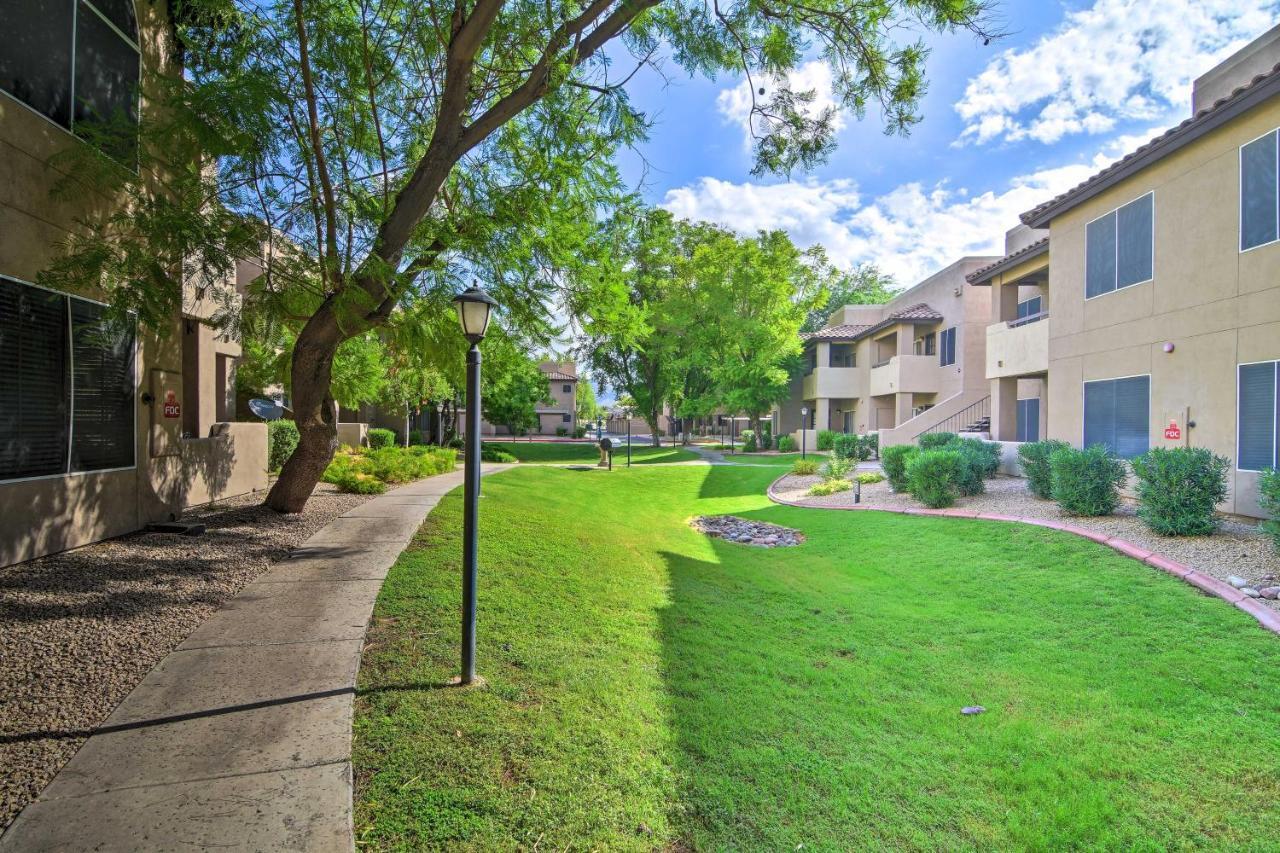 With Patio About 10 Mi To Old Town Scottsdale! Scottsdale